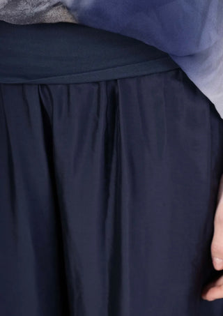 Silkkiviskoosihousut Summer