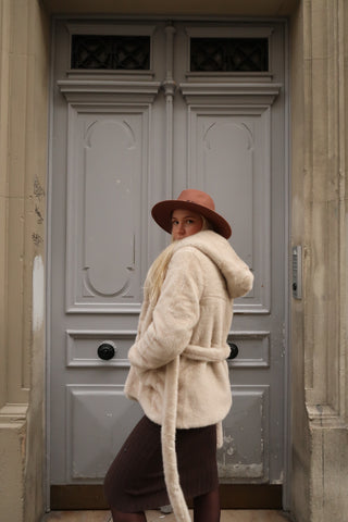 Pälskappa lurvig dröm