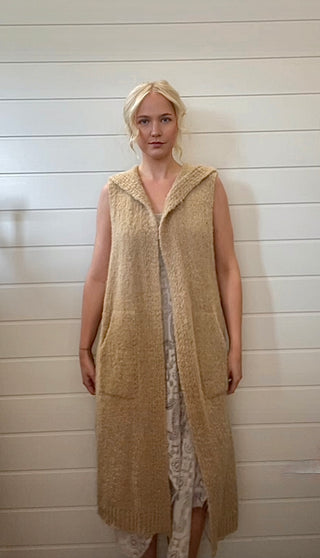 HYGGENULE VÄST HILLA med huva