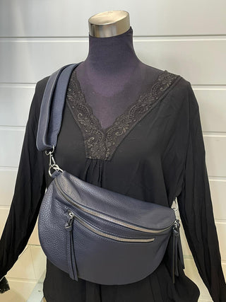 Vyölaukku (fake leather)